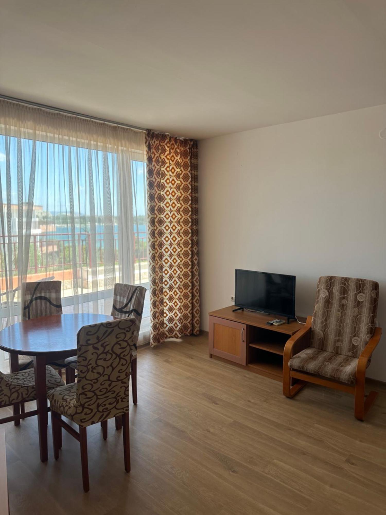 Riviera Fort Beach Apartments By Kalina Resort, Ravda Exteriör bild