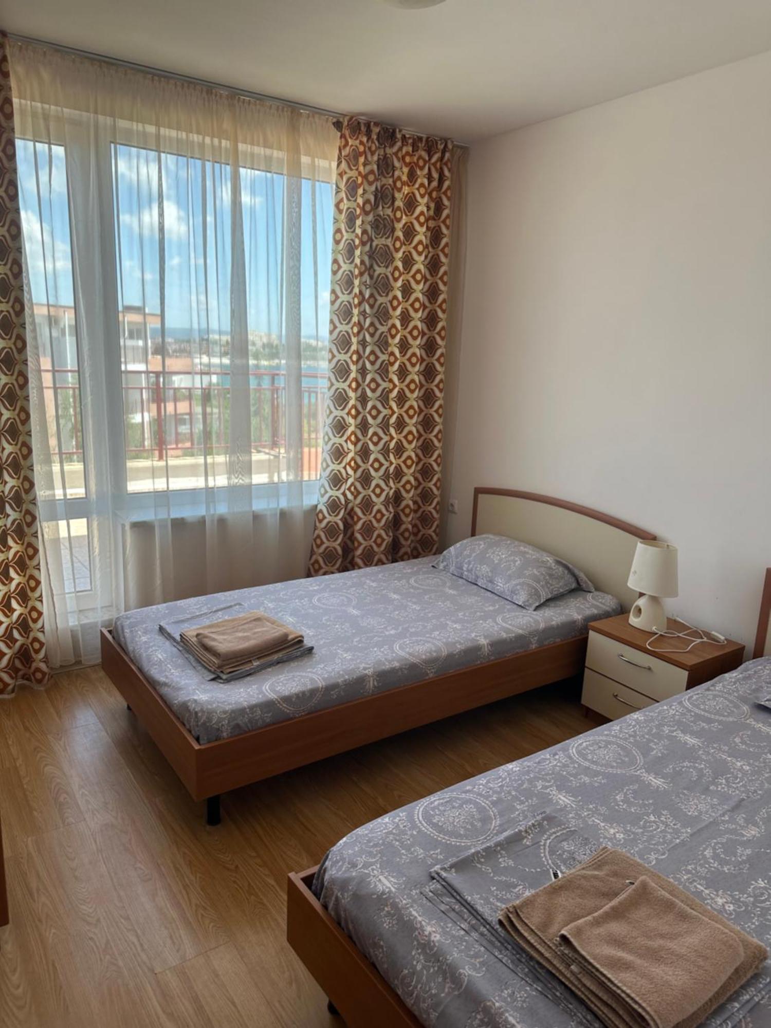 Riviera Fort Beach Apartments By Kalina Resort, Ravda Exteriör bild