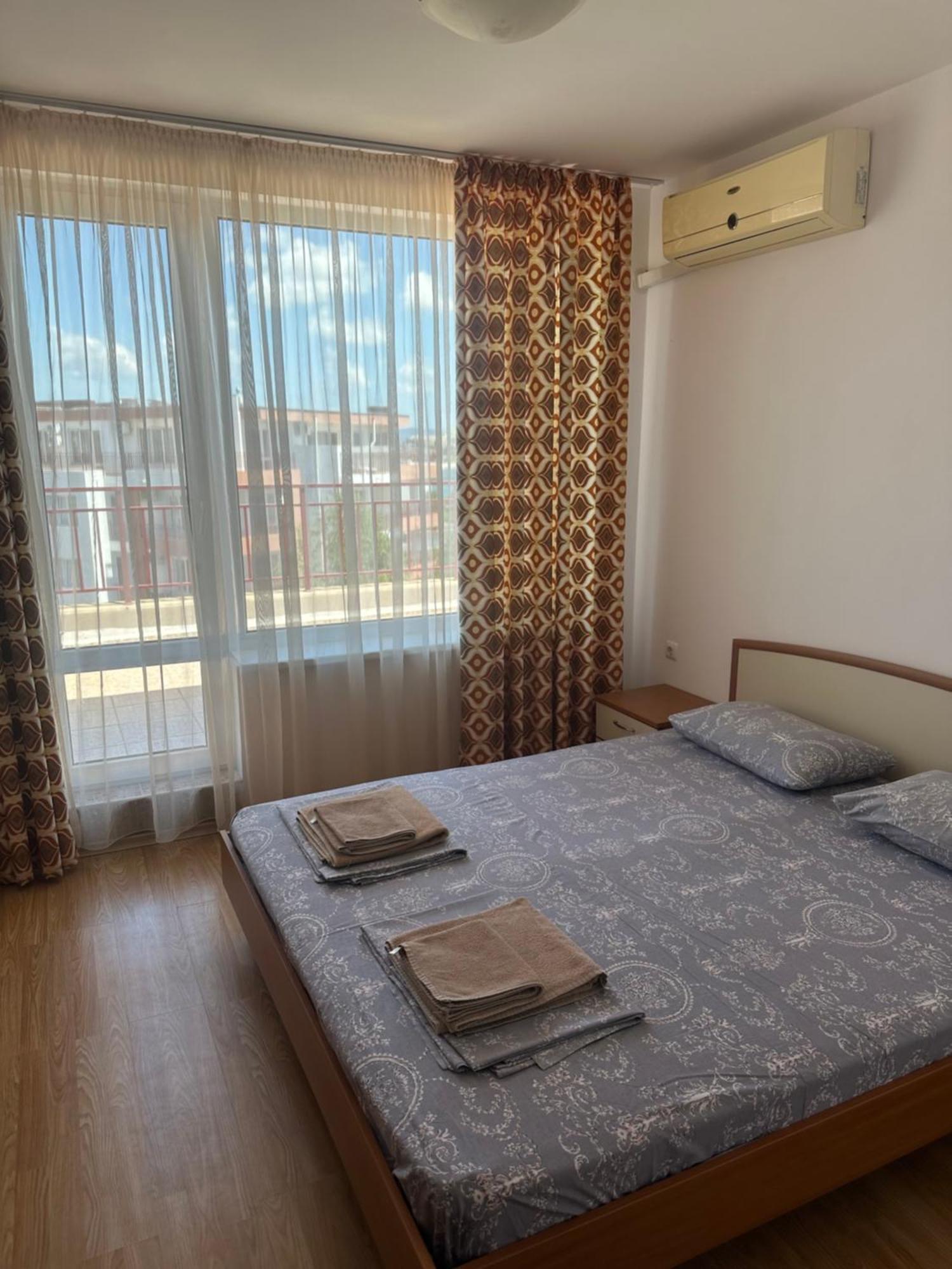 Riviera Fort Beach Apartments By Kalina Resort, Ravda Exteriör bild