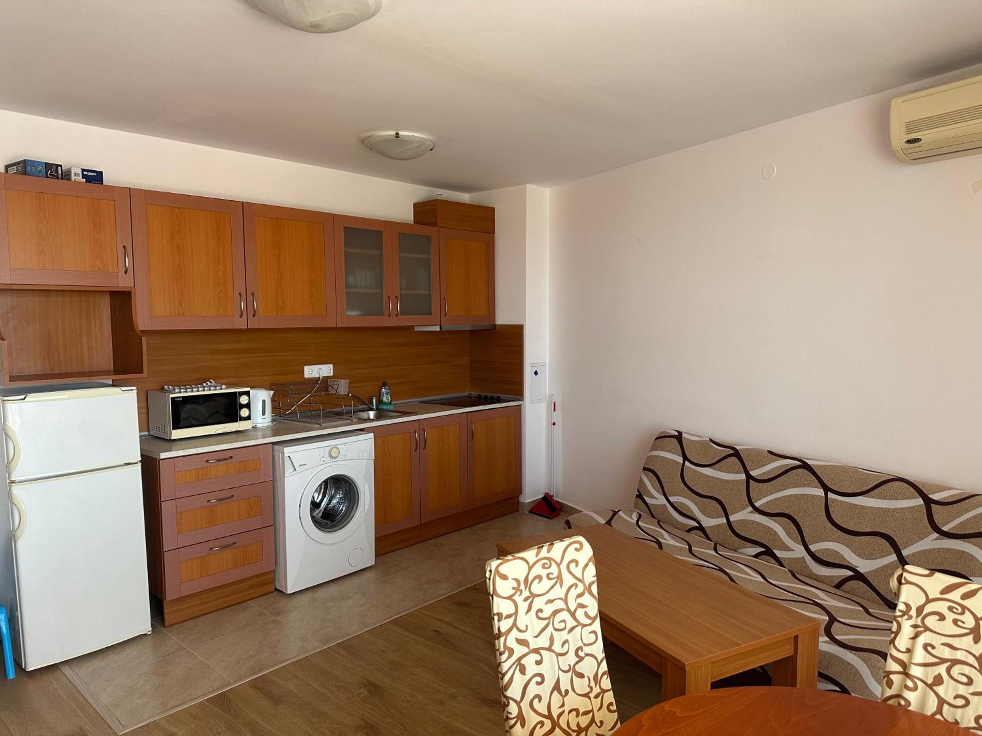 Riviera Fort Beach Apartments By Kalina Resort, Ravda Exteriör bild