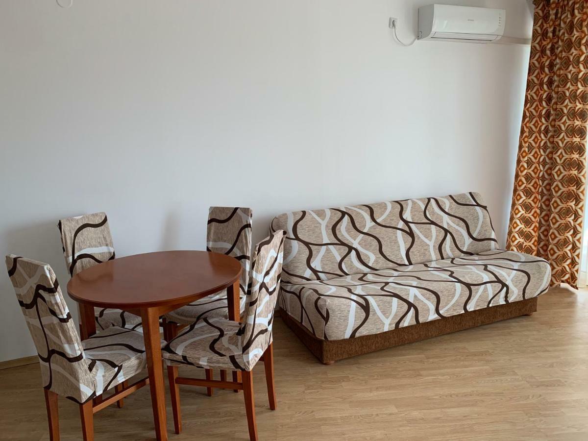 Riviera Fort Beach Apartments By Kalina Resort, Ravda Exteriör bild